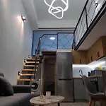 아파트 Center Loft With Private Parking