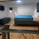 Center Loft With Private Parking 아파트 *