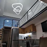 아파트 Center Loft With Private Parking