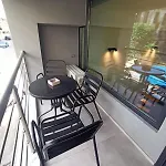 Center Loft With Private Parking * 카발라
