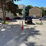 Center Loft With Private Parking