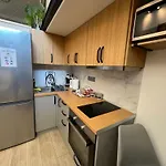 아파트 Center Loft With Private Parking 카발라