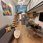 Center Loft With Private Parking