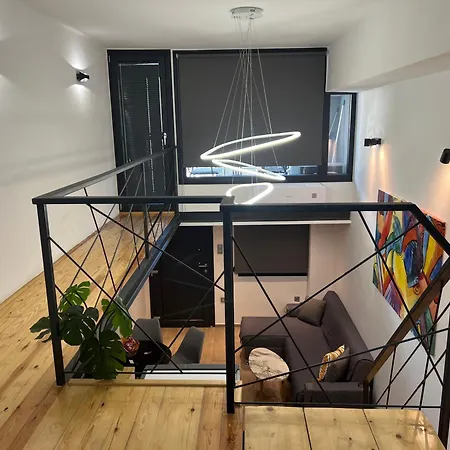 아파트 Center Loft With Private Parking *