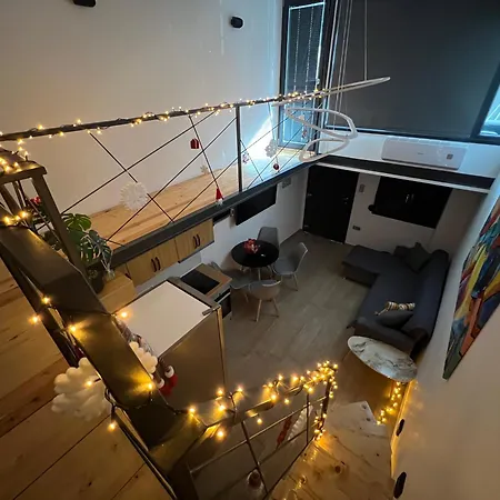 Center Loft With Private Parking Апартаменты *